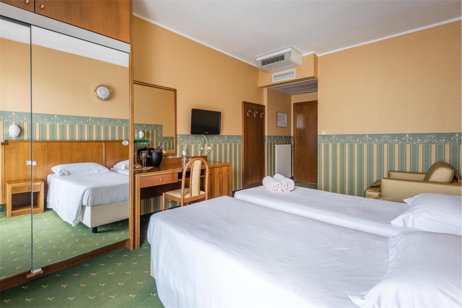 Hotel Splendid Palace ลีโมเนซุลการ์ดา ห้อง รูปภาพ
